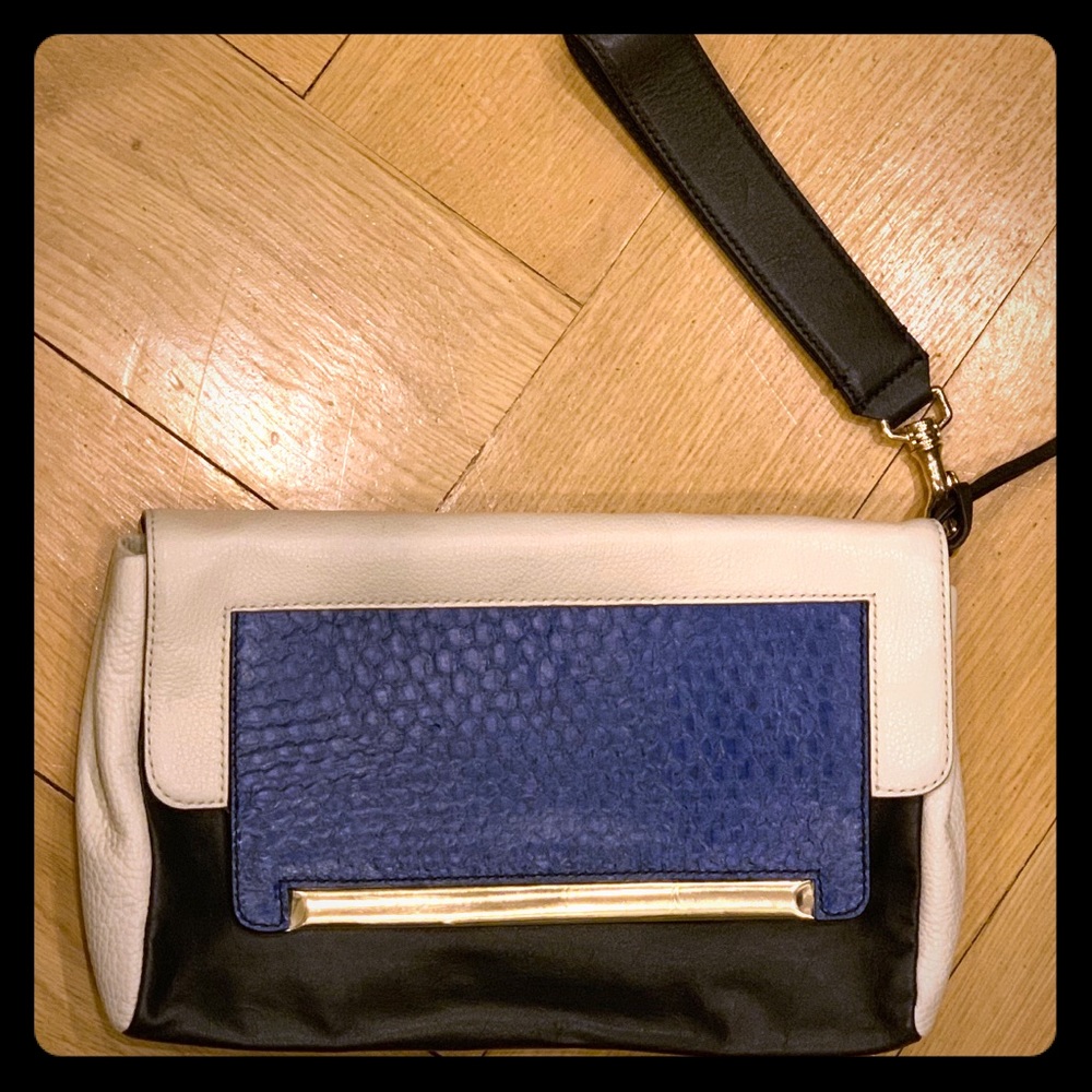 Escada Style: 5008466 Navy bag. Stunning.